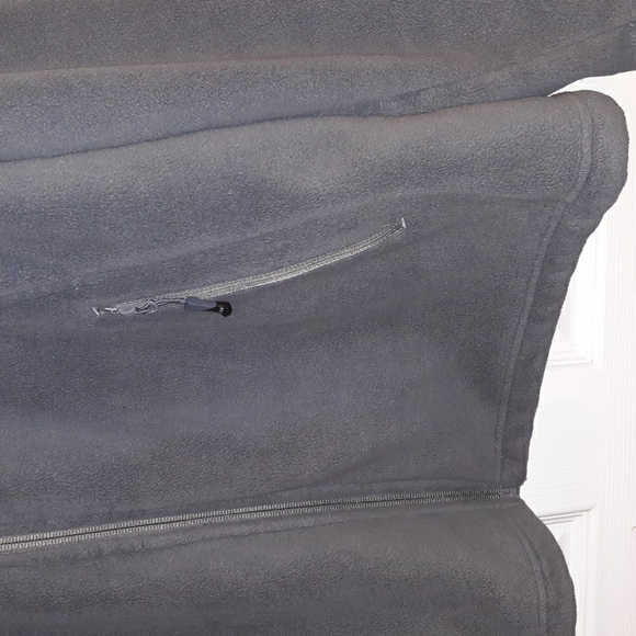 Outdoor Master Fleece Jacket With Hood & Multi-Pockets 100% Polyester - Picture 6 of 14